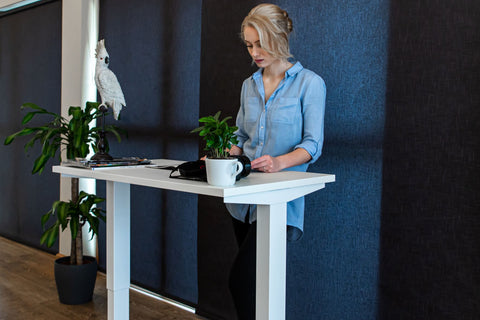 8 Health Benefits Of A Sit/Stand Desk